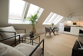 Stylish & Modern Apartment