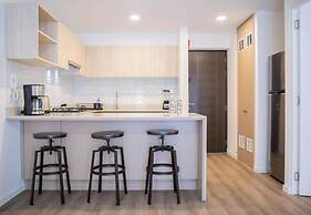 Los Pinos by Wynwood House
