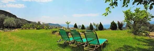Villa Thomas Nakas