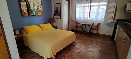 Victoria Suites