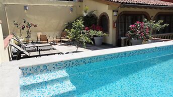 Victoria Suites