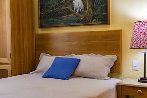 Victoria Suites