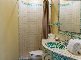 Victoria Suites