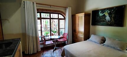 Victoria Suites