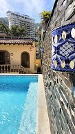 Victoria Suites