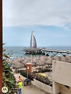 Victoria Suites