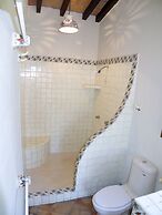 Victoria Suites