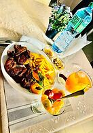Melia's Hotel