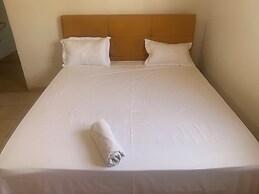 Melia's Hotel