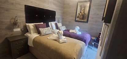Kings Boutique Hotel
