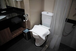Aglow Hotel Harbor Bay Batam
