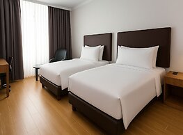 Aglow Hotel Harbor Bay Batam