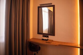 Aglow Hotel Harbor Bay Batam