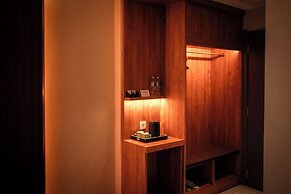 Aglow Hotel Harbor Bay Batam
