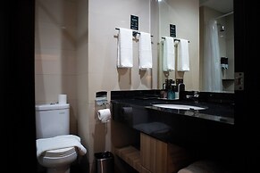 Aglow Hotel Harbor Bay Batam