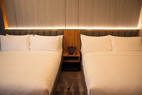 Aglow Hotel Harbor Bay Batam