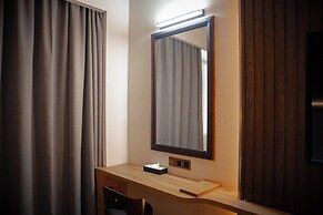 Aglow Hotel Harbor Bay Batam