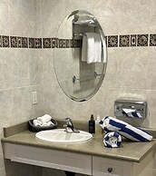 Sunshine Coast Resort Hotel & Marina
