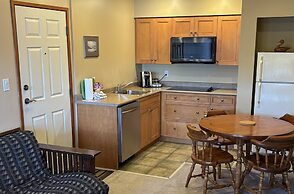 Sunshine Coast Resort Hotel & Marina