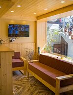 Ghar Bar Boutique Stay & Cafe