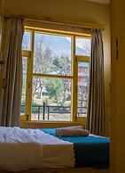 Ghar Bar Boutique Stay & Cafe
