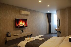 Cali Royal Otel
