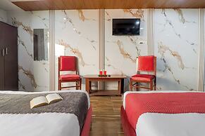 Hotel The Amar Grand