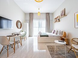Charming Studio Escape With City View