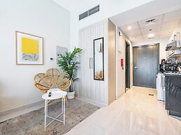 Charming Studio Escape With City View