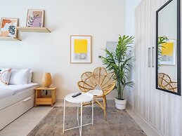 Charming Studio Escape With City View
