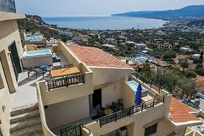Blue Horizon Apartments