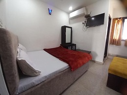 Goroomgo Metro Regency Lucknow