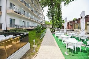 Complex Modern Mamaia All Inclusive