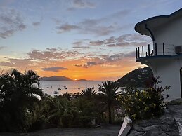 Coconut Breeze Villas