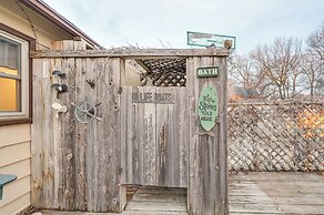 Clear Lake Vacation Rental: Walk to City Beach!