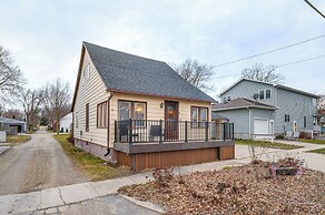 Clear Lake Vacation Rental: Walk to City Beach!