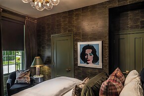 The Scotsman Hotel