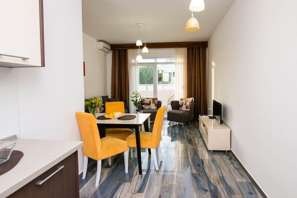 Limunada Apartments