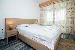 Limunada Apartments