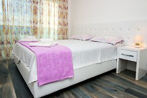 Limunada Apartments