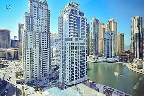 Budget 1BR Apt in Marina  -Time