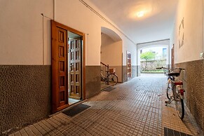 Sericum Apartment by Wonderful Italy