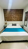 Kromatic Hostel