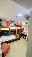 Kromatic Hostel
