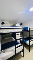 Kromatic Hostel