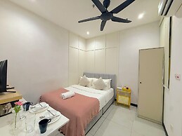 Neu Suites By Serenity Vacation Homes