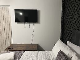 Luxury Studio Apartment