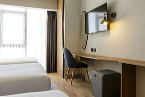 Ramada Encore by Wyndham Istanbul Arnavutkoy