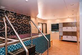 Diamond Hotel