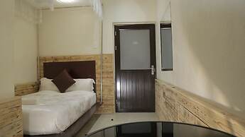 Commonlens Hotel